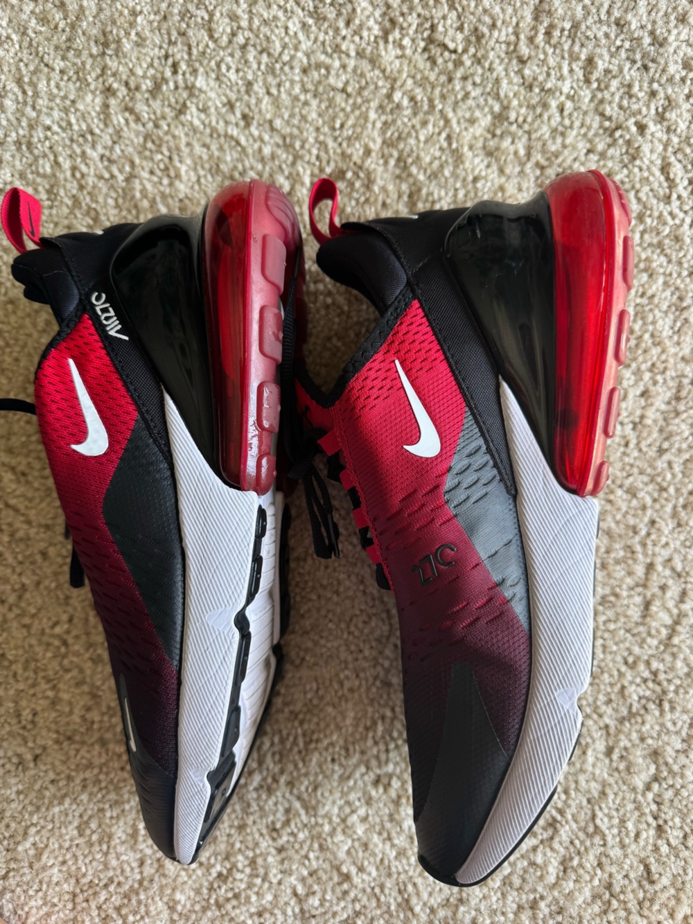 Nike Air Max 270 - Picture 9 of 12